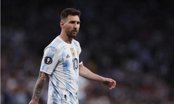 《喜人奇妙夜2》爆火背后,全新问界M7以41天9万大订定义“幸福旗舰”